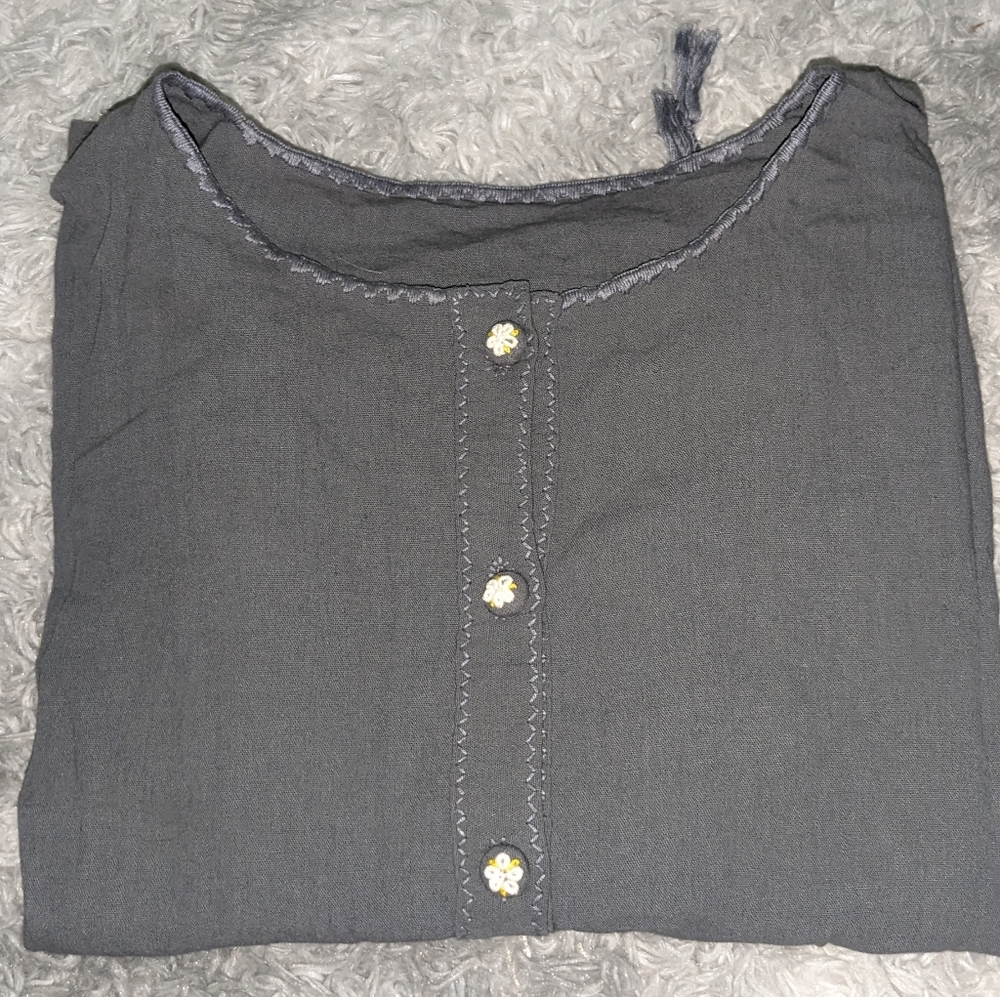 Green long sleeve shirt